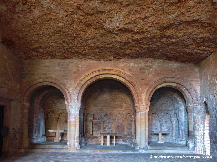 IGLESIA SUPERIOR DE SAN JUAN DE LA PE&Ntilde;A